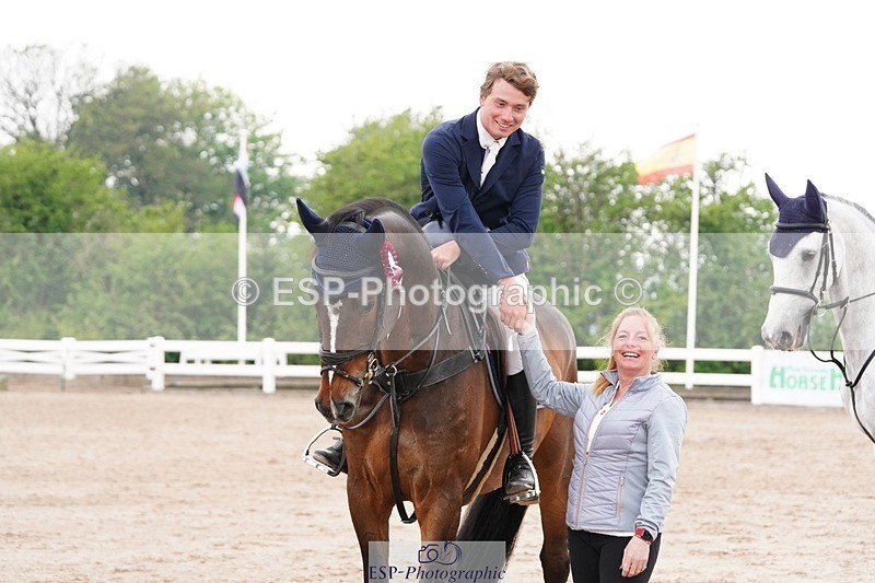 250426-142910-13301 - Cls 3 - 2 Star Small Tour