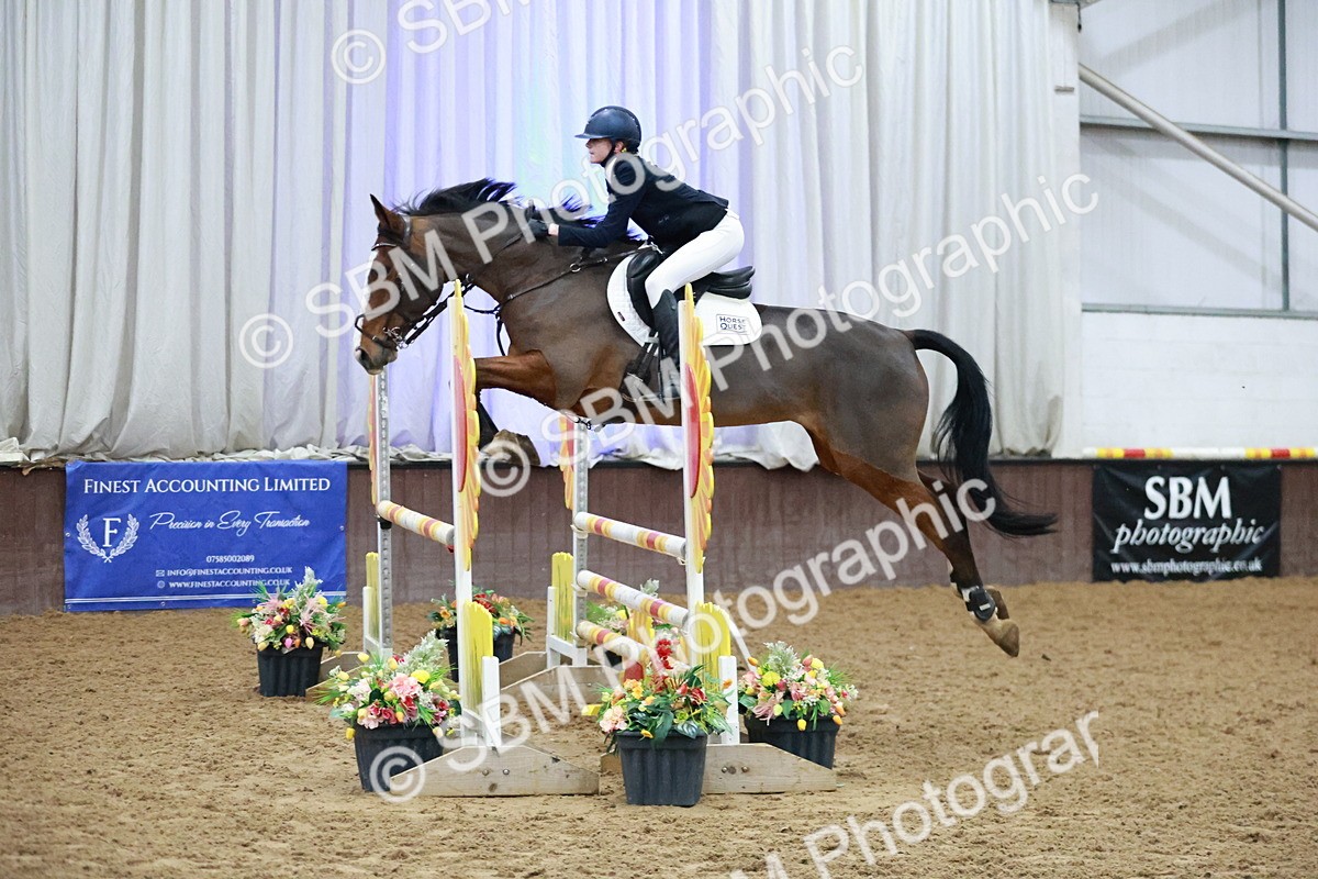 SBM_004441 - Class 17 - Senior Newcomers - 1.10m