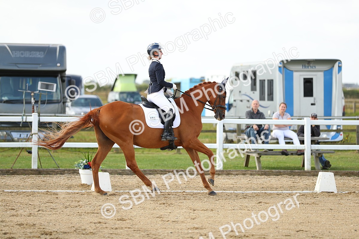 SBM_015632 - Class 13 - Novice 23 - 9.54-11.04