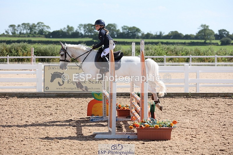 240629A-162410-08006 - Cls 13 Stepping Stones 128cm + 138cm