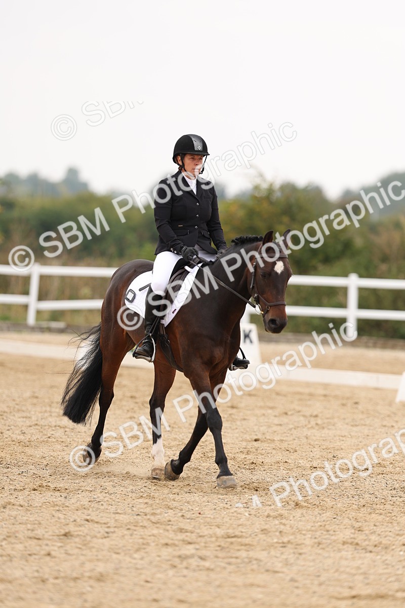 SBM_01710 - Class 9 - Novice 27 Champs