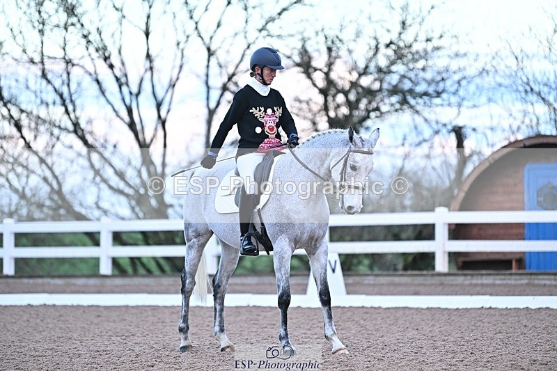 241214-083940-00791 - 141-Sophie.Hawke-RAINBOW.DREAM