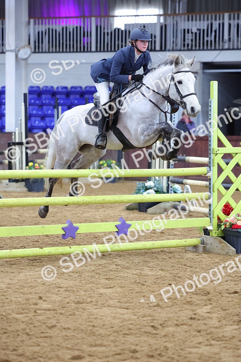 SBM_010017 - Class 21 - Nupafeed Supplements Senior Discovery/ 1m Open - First Round (1.00m)