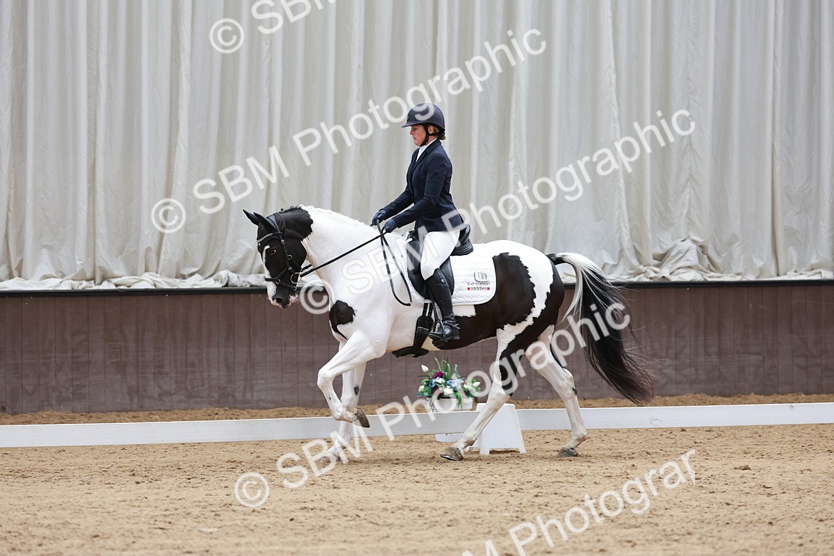 SBM_009175 - Class 6b - Novice 6 - 11.02-12.19