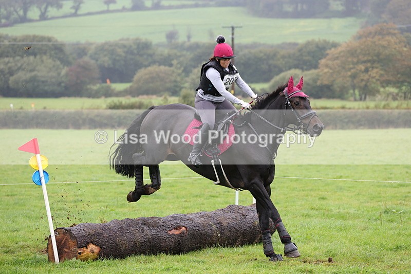 1X9A1768 - Class 2: 70cm: Log