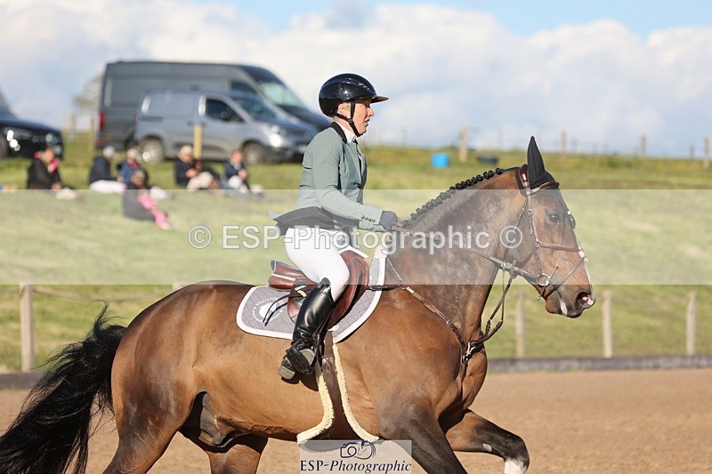 240419A-174231-09942 - Cls 10, 2 Star Big Tour 145cm  Break to End