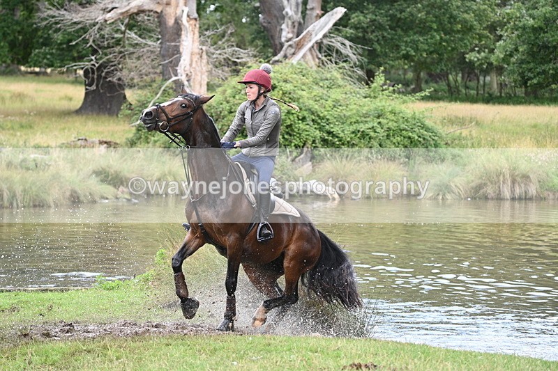 WJ7_4489 - Time at Water 13:26 to 13:59