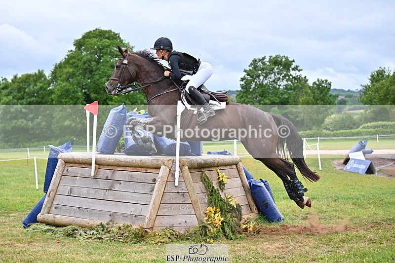 250524A-134008-10975 - B-379-Kelli.Frewin-HIDDEN.GOLD