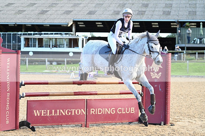 WJ7_6236 - Time 16:55 to 17:11