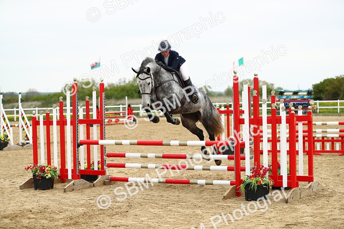 SBM_000470 - Class 2 - Senior British Novice 90cm