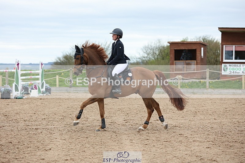 240419A-110121-06285 - Cls 2, 2 Star Small Tour 1.30m