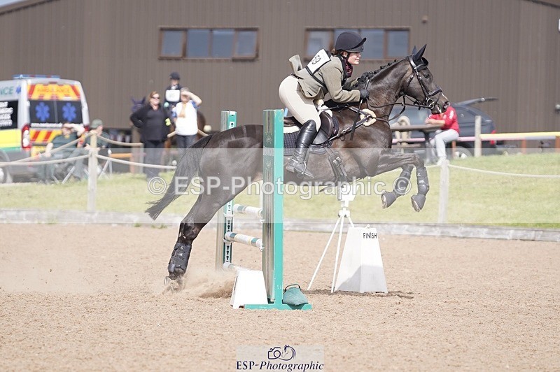 240831A-111202-01103 - 059-Vikki.Maddox-GOGETTHAT