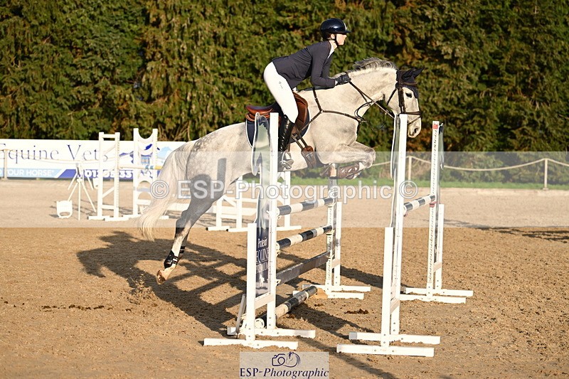 250322A-170124-03677 - Cls 14 Snr Fox & 1.20m Open