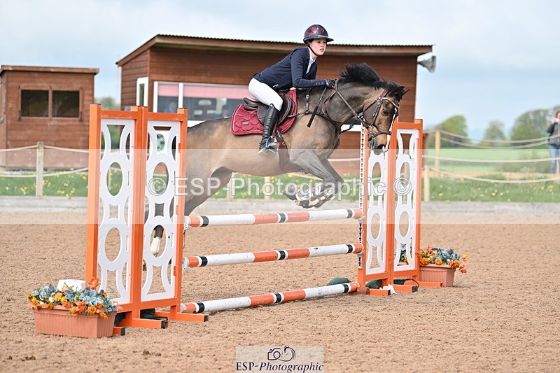 240506A-111527-08487 - Cls 3  Pony Discovery & 90cm Open