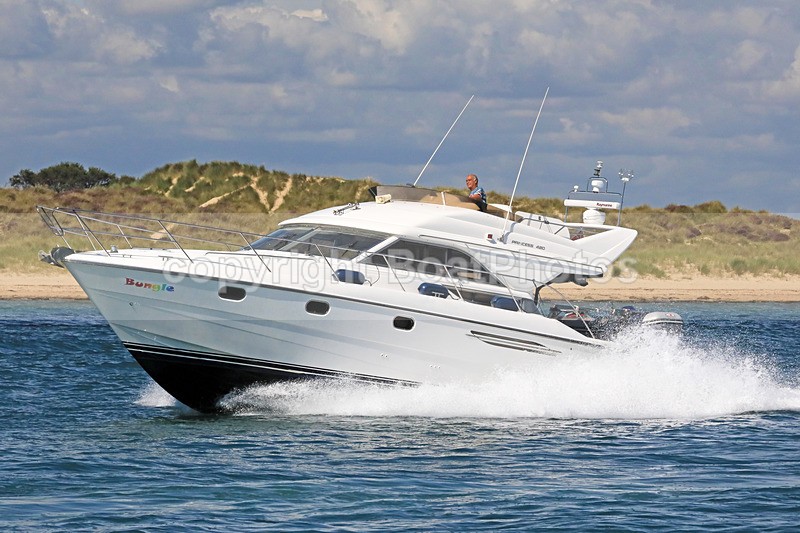 170813 BUNGLE - PRINCESS 420 1Y3A3004 - Flybridge Cruisers