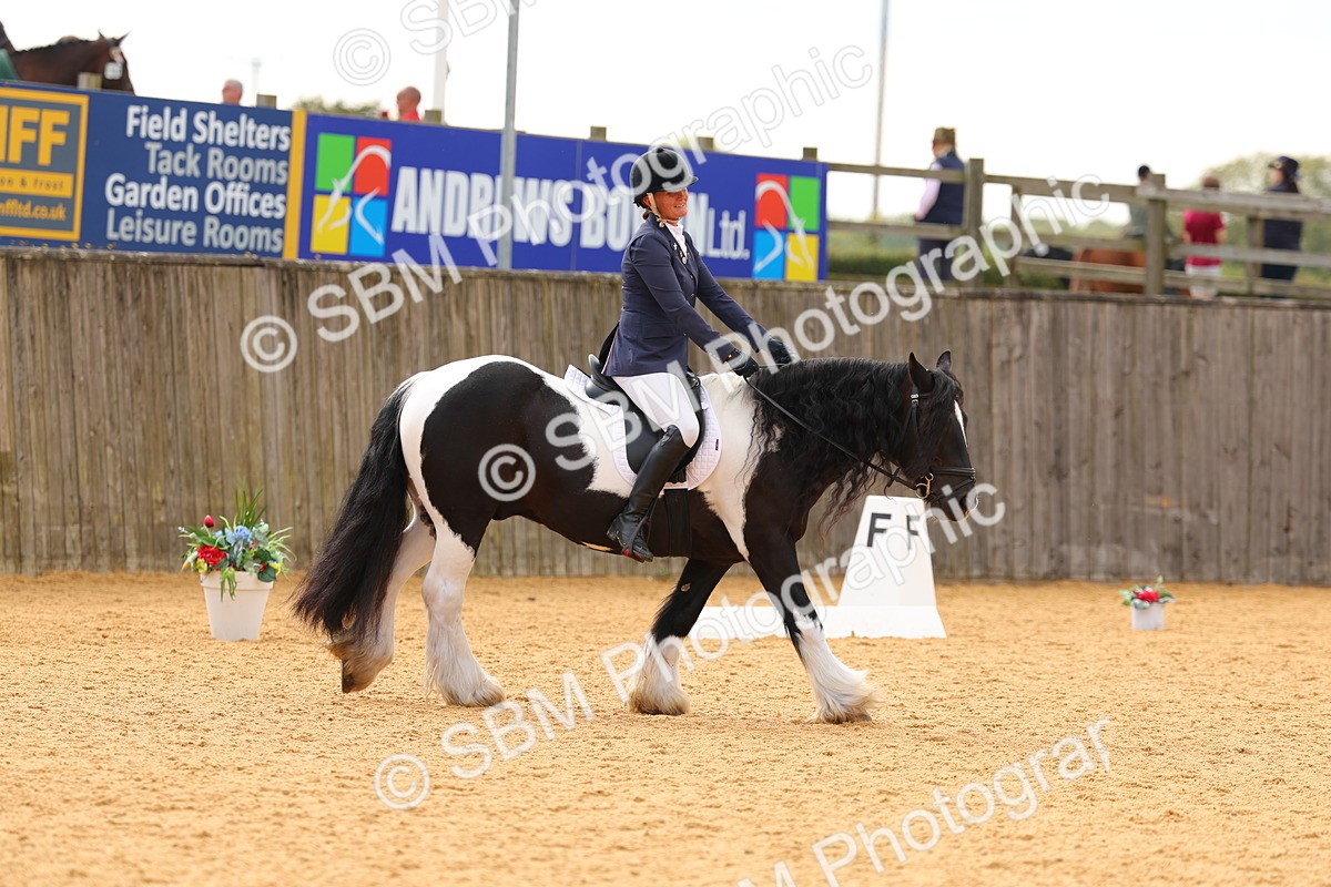 SBM_47418 - D6 - Small Tour Championship - Intro C