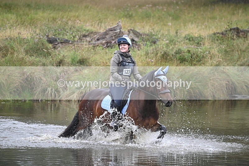 WJ7_9031 - Time at Water 11:53 to 12:23