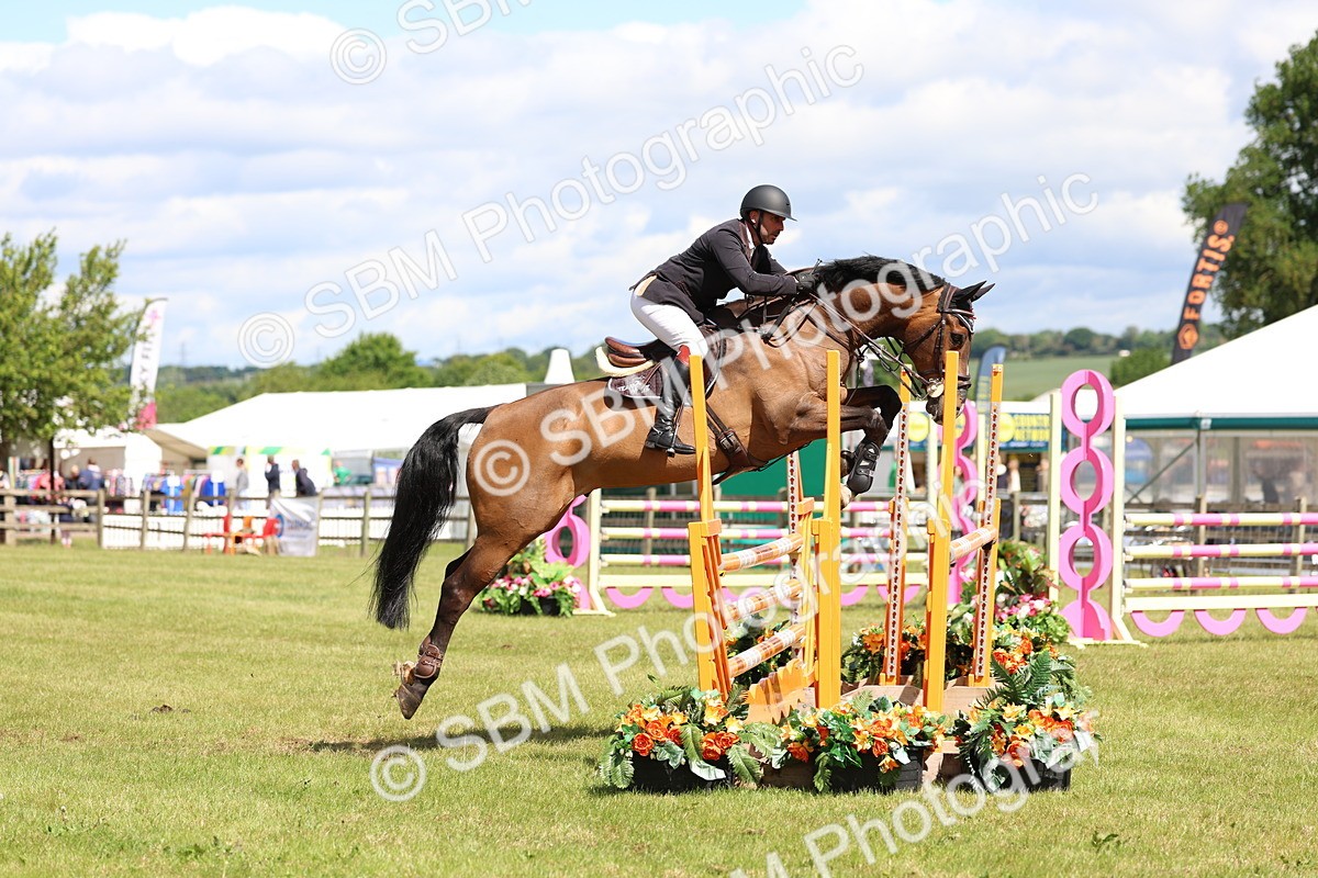 SBM_13810 - Class 206 - Senior Newcomers - 1.10m Open