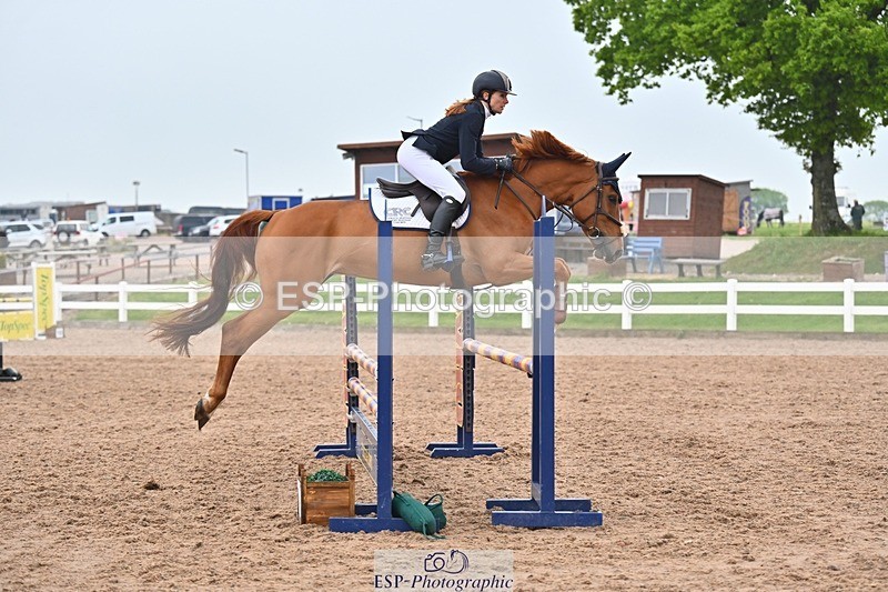 260508-083215-04169 - Cls 17 British Novice and 90cm Open