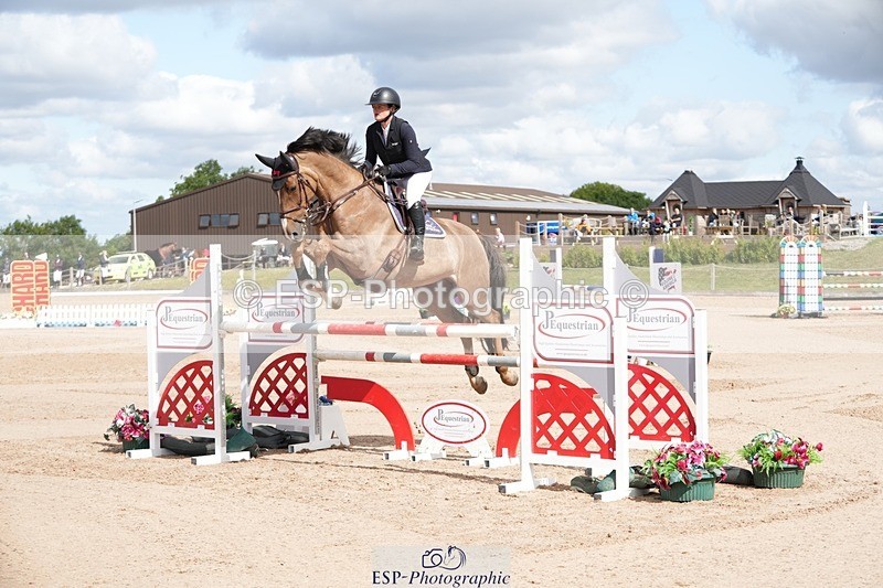 250801-102538-04733 - Cls 14 Snr Fox 1st Rnd