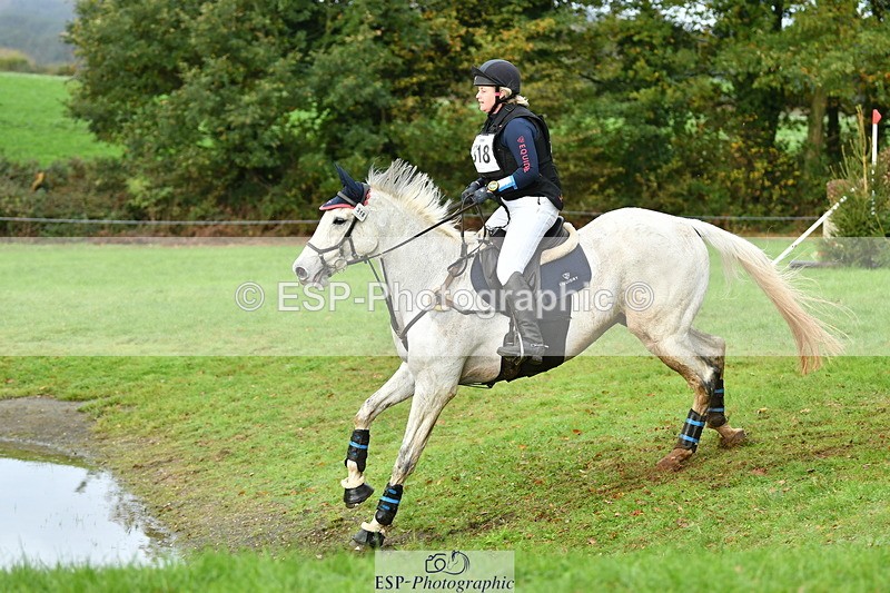 251025A-093957-15422 - D-318-Caroline.Allan