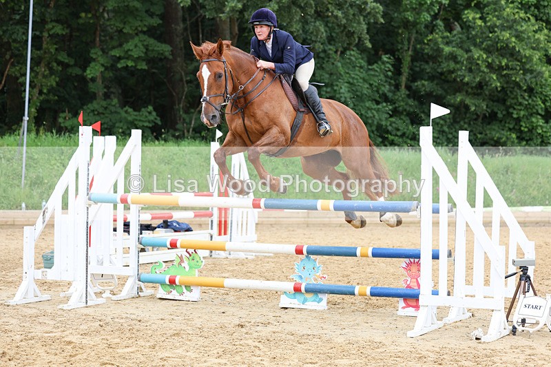 3E7A6570 - Class 9: Senior 1.15m Open