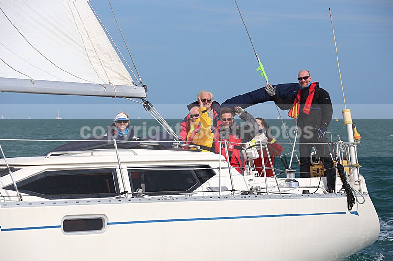 150627 GBR 6587T WT7A0975_S - ROUND THE ISLAND RACE - SATURDAY 27th JUNE 2015