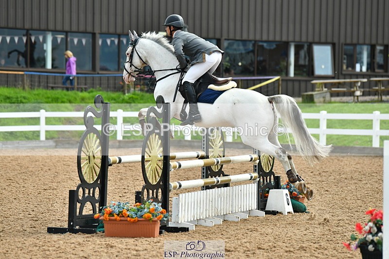 230813A-092938-11068 - Cls 39 A&B British Novice & 90cm Open