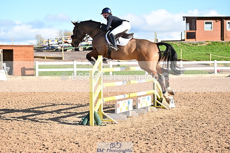 240224A-151447-04096 - Cls 15 Foxhunter and 1.20m Open