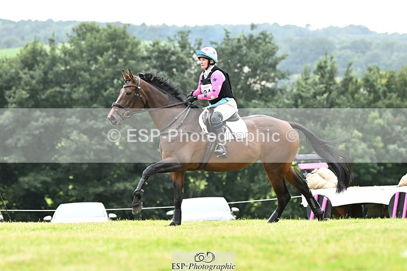 240825X-180918-38147 - 80cm XC 17.30 to End