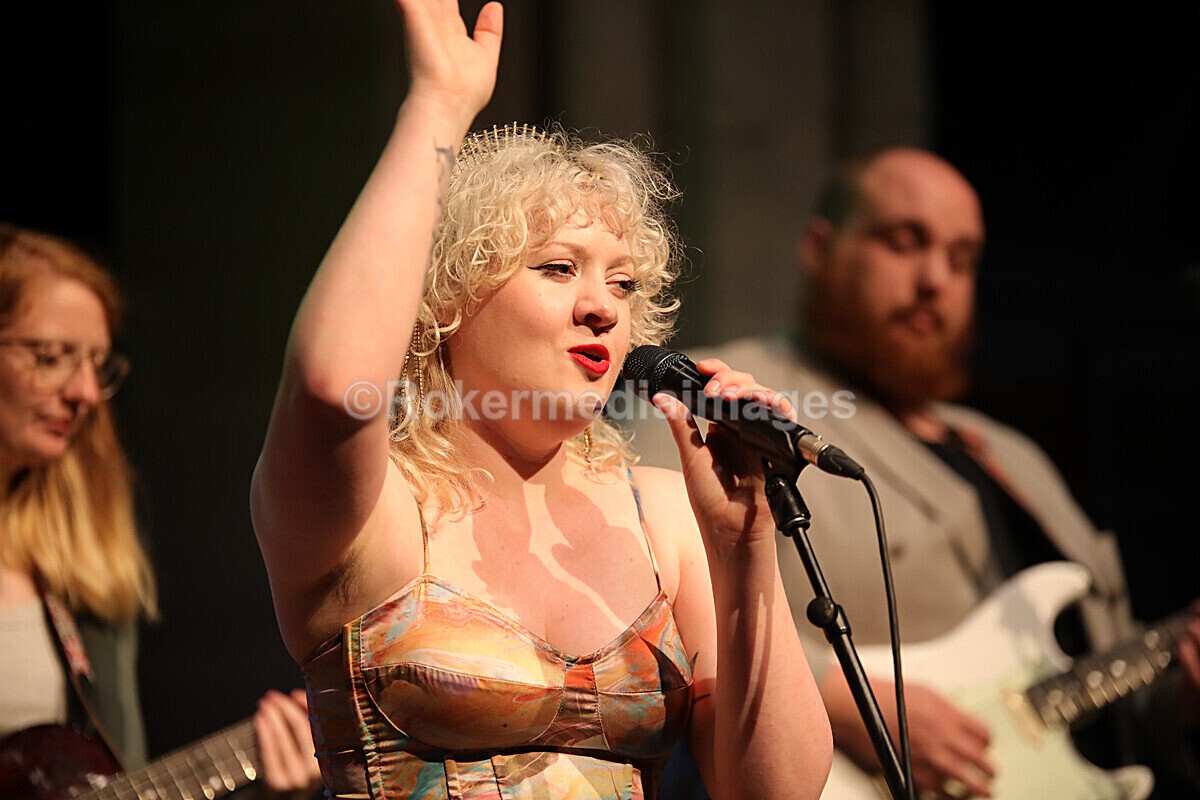 FOLK N BLUES-460 - FOLK and BLUES SEPT 2022