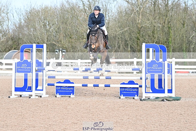 231208A-111007-00387 - Cls 4 Snr 1.05m Open