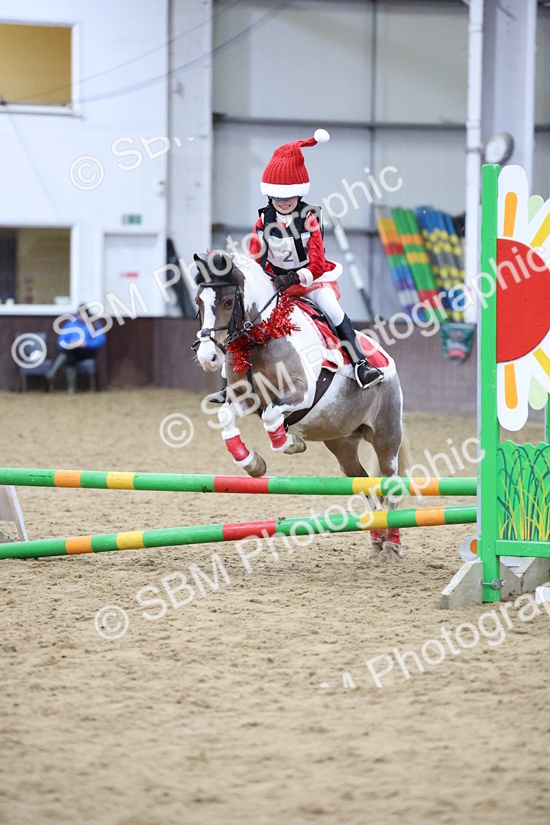 SBM_000351 - Class 2 - Santas Grotto - 50cm