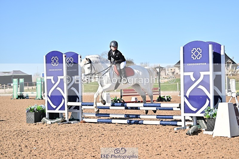 250401-162704-00088 - 60cm classes