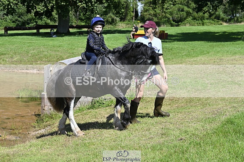 240728B-111200-01176 - Gemma's Group XC