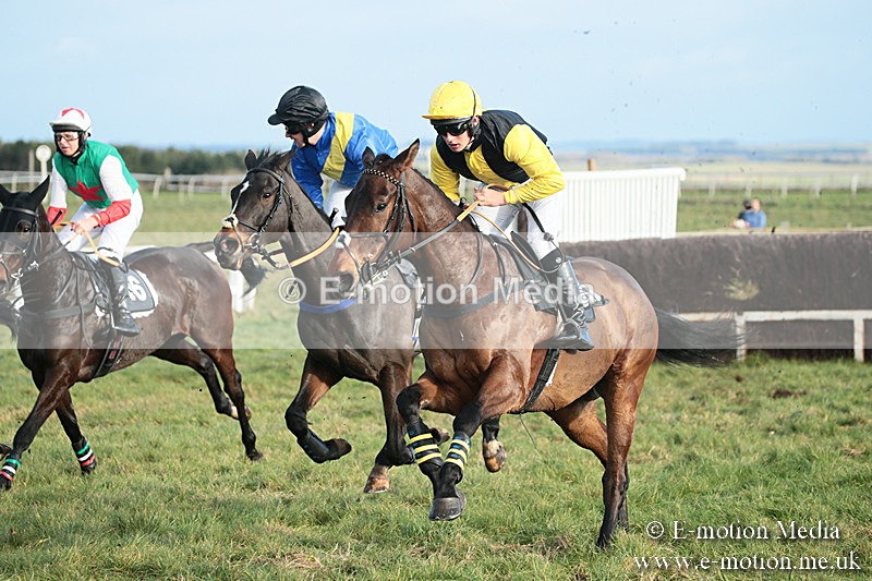 PtP 021218-17 - Hursely Hambledon Hunt Point-to-Point - Larkhill 02/12/18