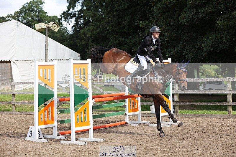 240804-100838-10906 - 359-Max_Forster-HOLD_ON_MY_HEART