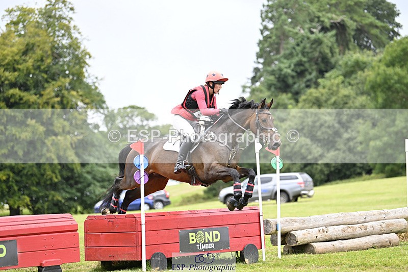 240825X-172551-37732 - 80cm XC 16.30 to 17.30