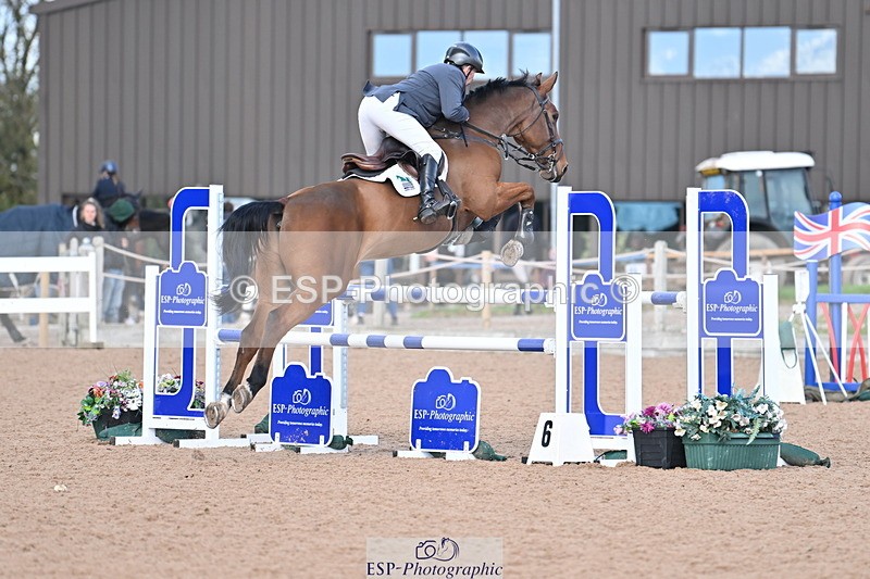 231014A-121835-04532 - Cls 19 1.15m Members Cup