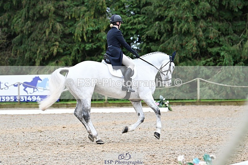 231019-164953-05434 - 072-CARROW.IROKO-Alice.England-DR