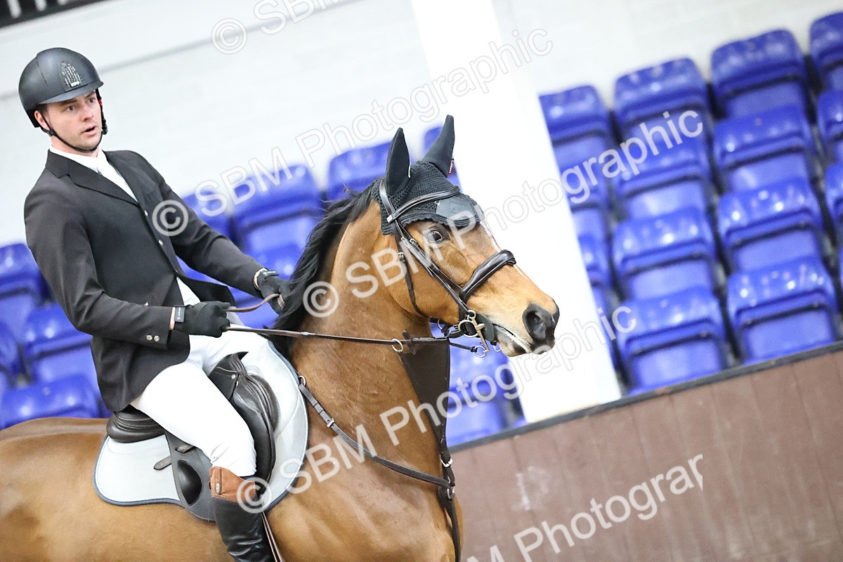 SBM_006066 - Class 16 - Senior Newcomers - 1.10m Open