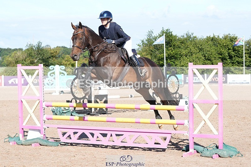 250802-092756-08327 - Cls 19 British Novice and 90cm Open