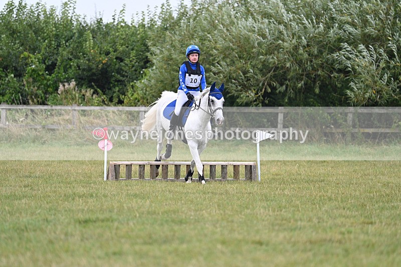 WJ7_5925 - 40cm XC Time 10:57 to 11:30