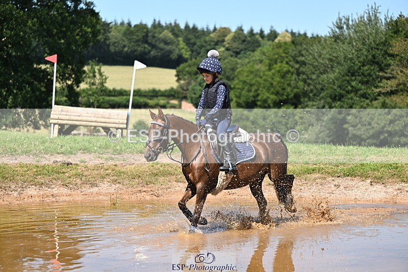 240729B-145909-02902 - Abbie's Group XC