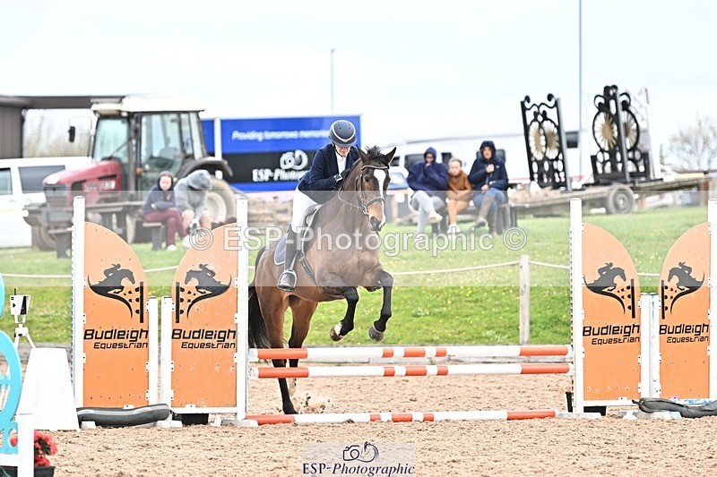 250414-102424-00084 - 70cm Round 1