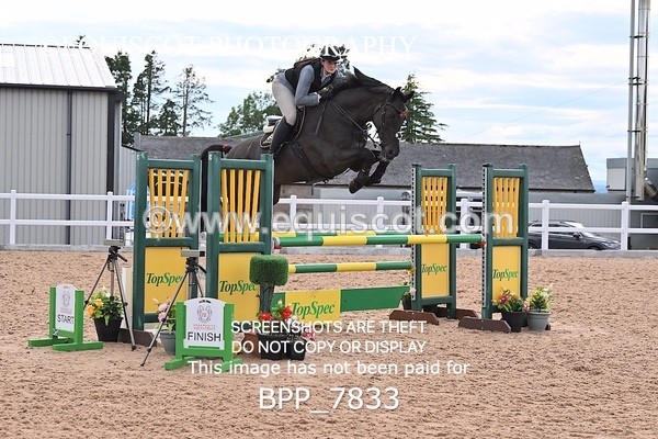 BPP_7833 - CLASS 16 FRI GFS Saddles Senior Newcomers/1.10m Open
