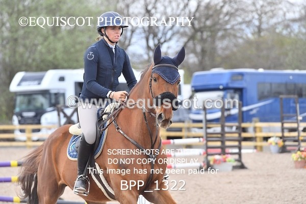 BPP_1322 - CLASS 15 SAT Senior BritiNovice/ 90cm Open