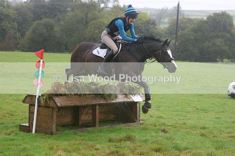 3E7A1908 - Class 4: 80cm: Box