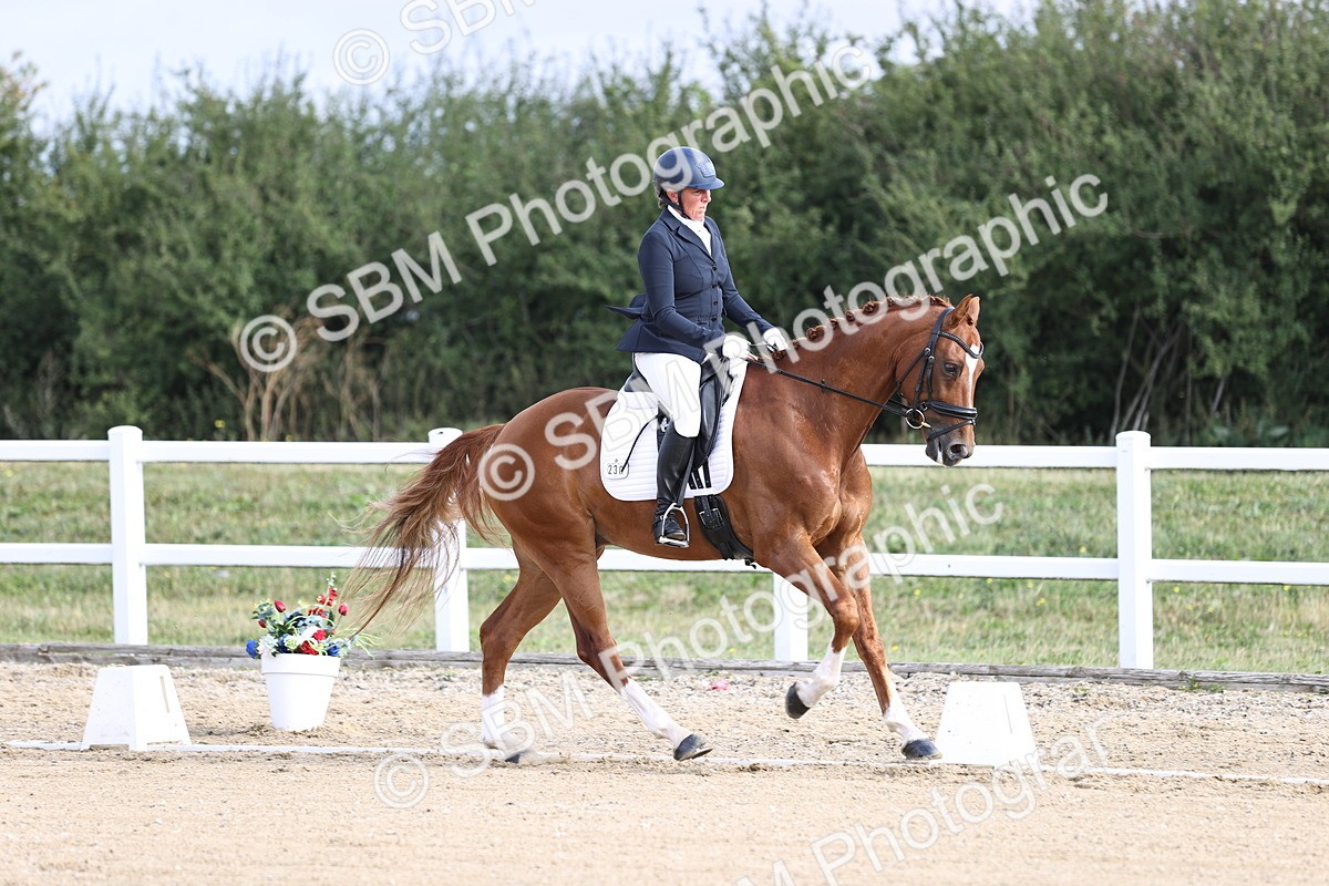 SBM_015347 - Class 14 - Novice 23 - 9.05-10.08