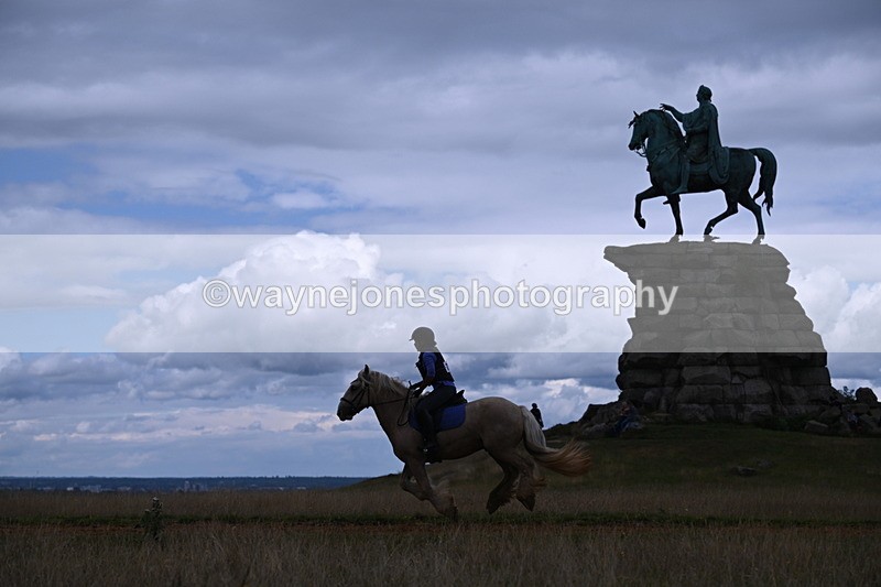 DSC_9518 - Time at Statue 15:11 to 15:58